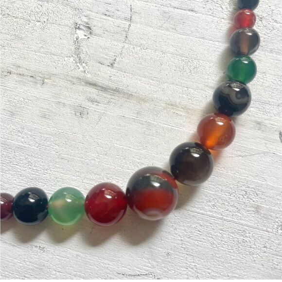 Dyed agate and carnelian necklace - Picture 6 of 14